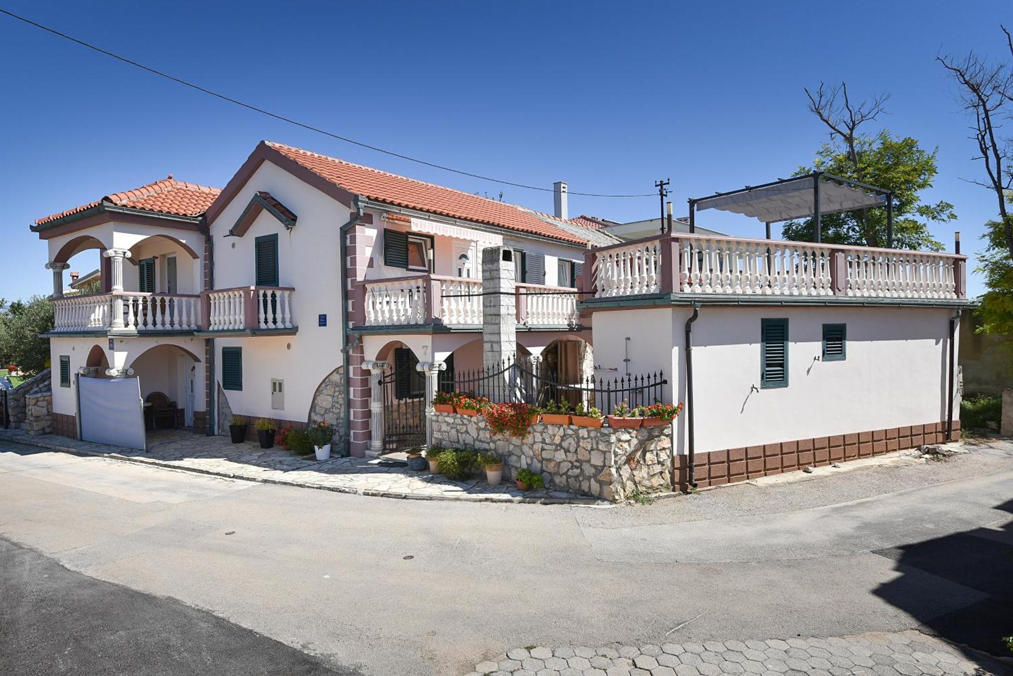 Apartments Liljana Privlaka Exterior photo