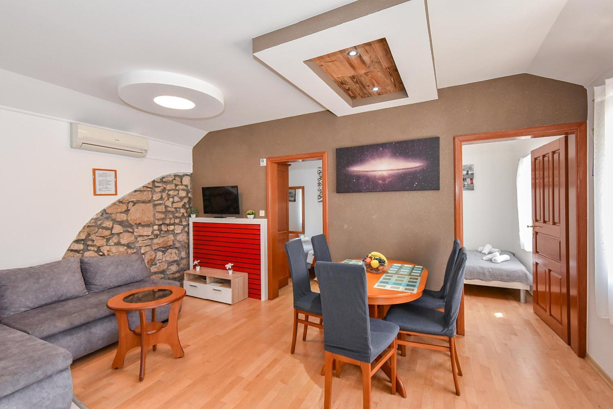 Apartments Liljana Privlaka Exterior photo